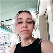 Profesora de Catellano graduada en Filosofía ubicada en Barcelona